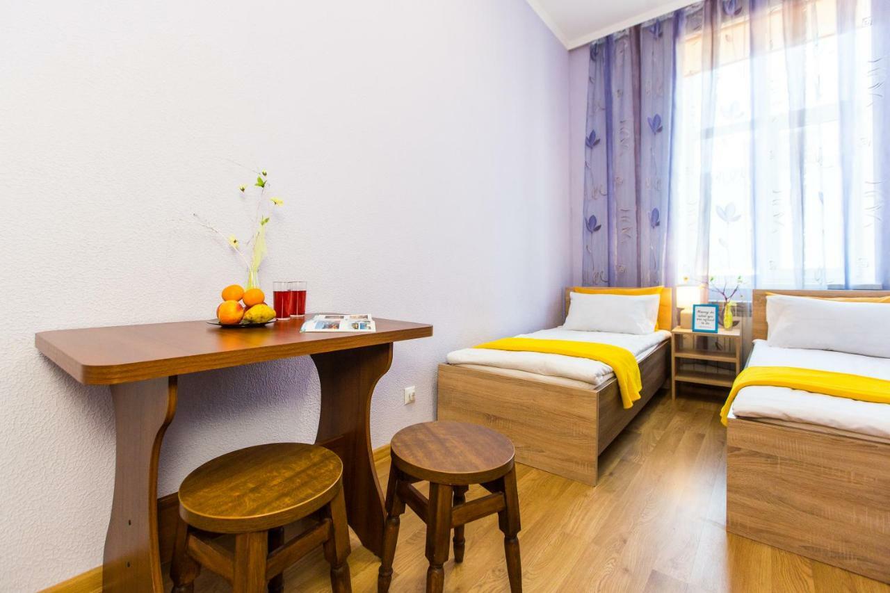 Modern 2Br Apartment In Central Leopoli Esterno foto