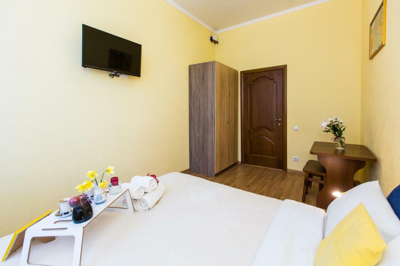 Modern 2Br Apartment In Central Leopoli Esterno foto