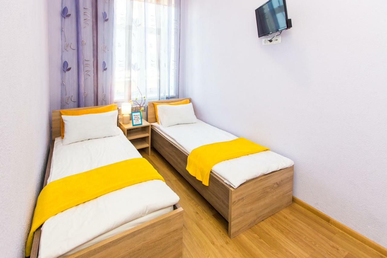 Modern 2Br Apartment In Central Leopoli Esterno foto